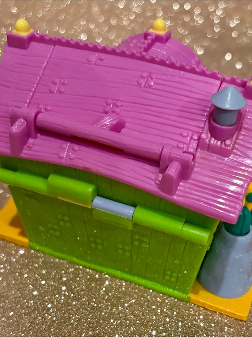 Bluebird Toys: Polly Pocket 1994 Light-up Horseshoe Saloon